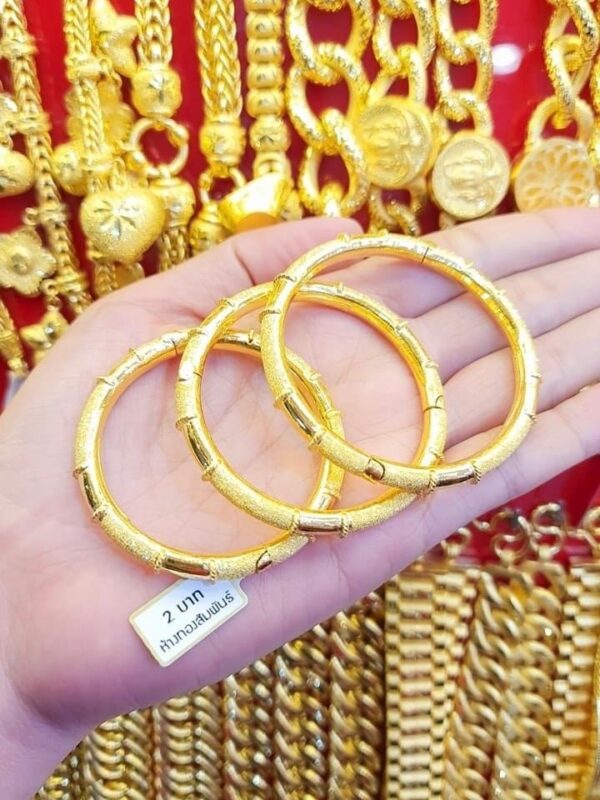 23K Thailand Gold Bangle Traditional Thailand Gold Bangle.