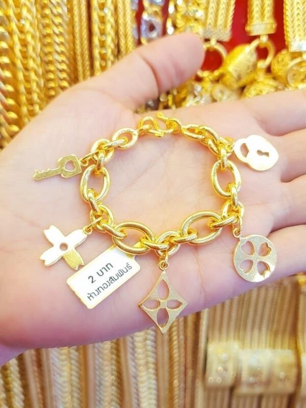 Pure Thailand 23K Gold Fashion Fashion Charms Bracelet.